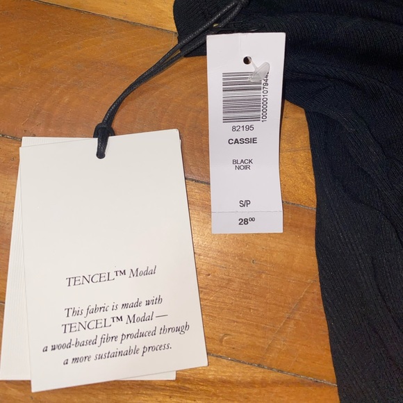 Aritzia Twist Front Top - Picture 2 of 2